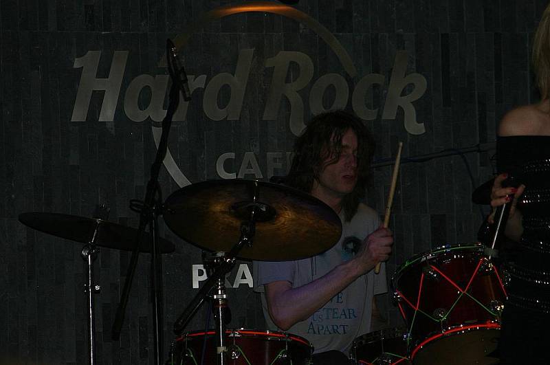 Filip Šubr vystoupil v Hard Rock Cafe.