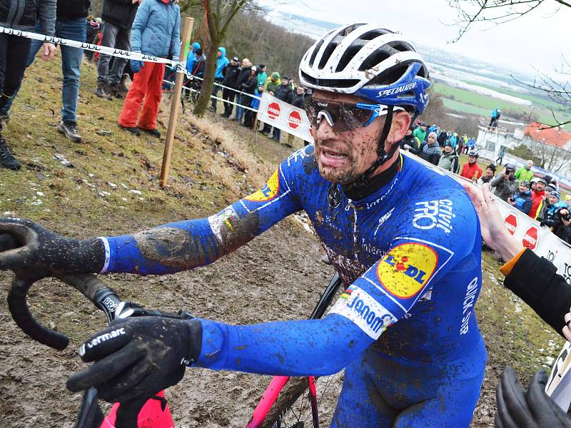 Vítězem se stal Michael Boroš (ve světle modrém pruhovaném), před Tomášem Paprstkou (žluto-černý s číslem 3 a černou helmou) a Janem Nesvadbou (žluto-černý a číslo dvě). Čtvrtý dojel trojnásobný mistr světa Zdeněk Štybar (v tmavě modrém).