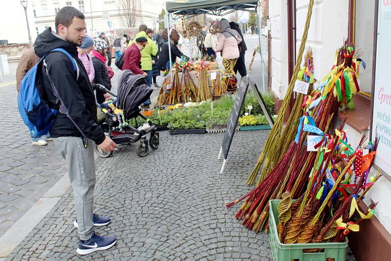 Z velikonočního jarmarku na Českobratrském náměstí v Mladé Boleslavi.