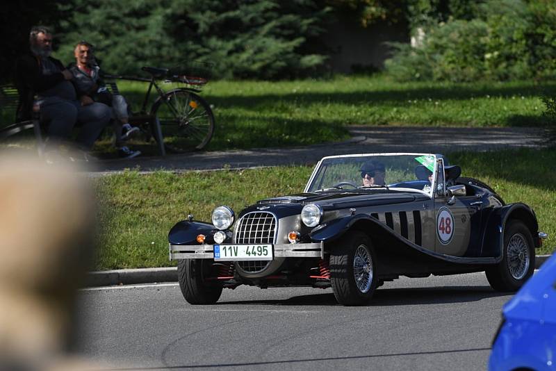 Oldtimer Bohemia Rally 2021 lákala fanoušky motorsportu