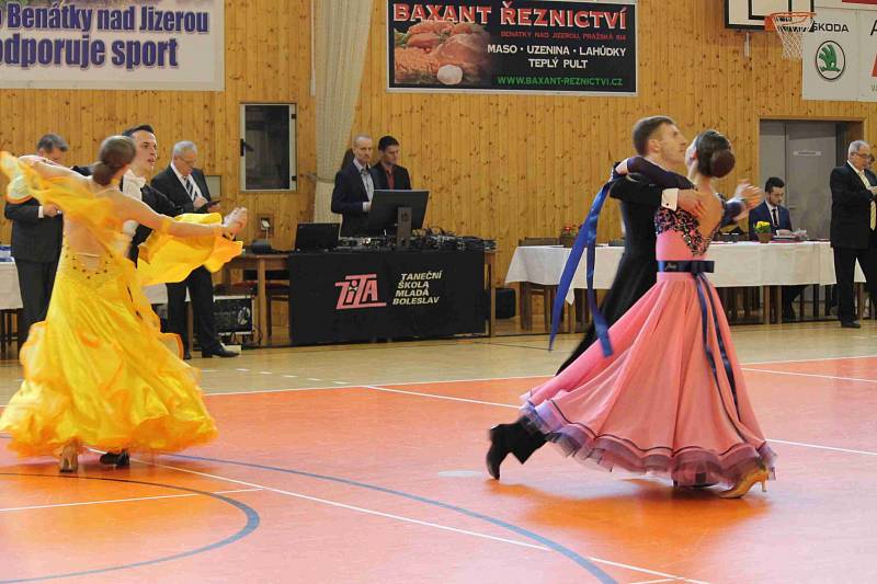 Benáteckého poháru v Benátkách nad Jizerou se zúčastnilo sedm desítek tanečních párů