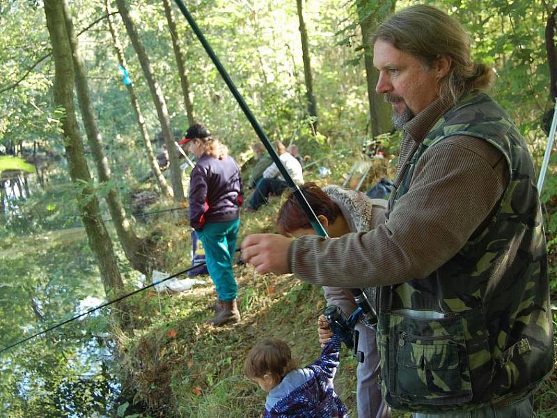 Rybářské závody v Loukově u Mnichova Hradiště