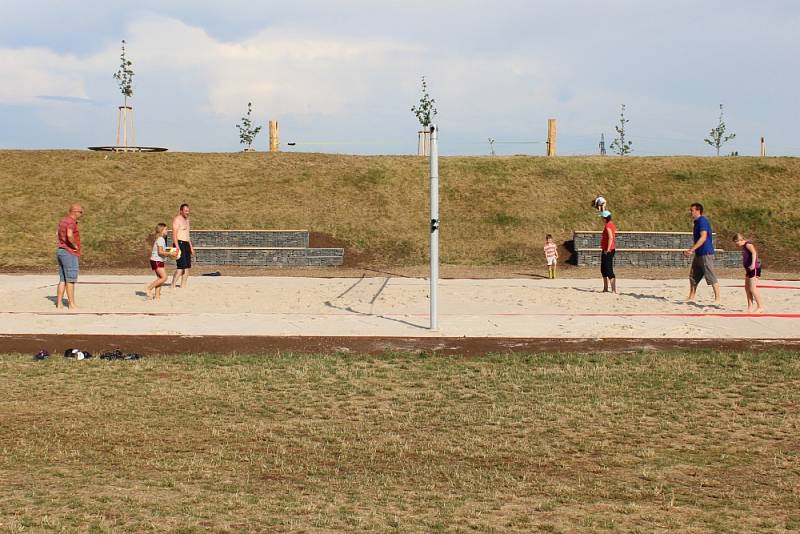 Sportovně rekreační areál na Urbanovce v Benátkách nad Jizerou byl slavnostně uveden do provozu. 