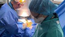 V Klaudiánově nemocnici byl historicky poprvé implantován pacientovi kardiostimulátor.