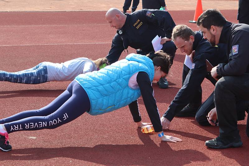 Studenti ze středních mladoboleslavských škol pomáhali handicapovanému Jirkovi