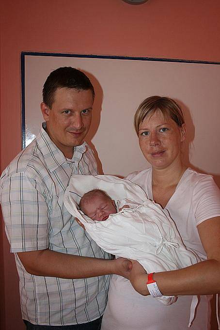Daniela a Rastislav Nebesníkovi z Mladé Boleslavi se 22. 7. stali rodiči Sofinky (3,84 kg a 51 cm).
