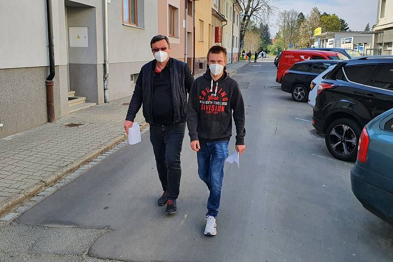 Fotbaloví fanoušci se také v Uherském Hradišti vrátili na ligový stadion.