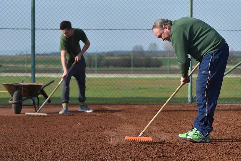 Členové sportovního klubu SA Kolomuty se připravovali na letošní sezónu.