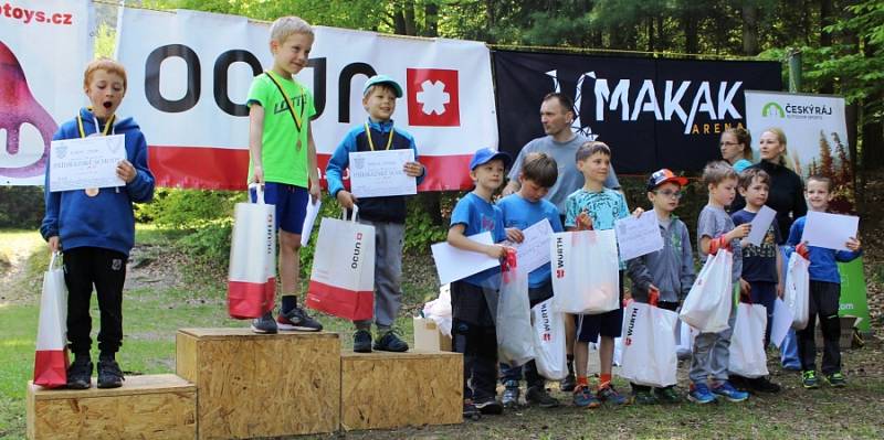 Tradiční Běh do příhrazských schodů v Příhrazích na Mnichovohradišťsku přilákal na start přes stovku závodníků.