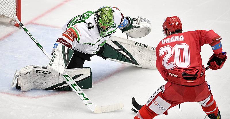 Semifinále play off hokejové Tipsport extraligy - 5. zápas: HC Oceláři Třinec - BK Mladá Boleslav, 11. dubna 2021 v Třinci.