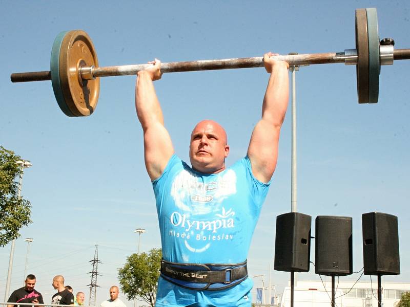 Mistrovství ČR Strongman představilo nadlidské výkony.