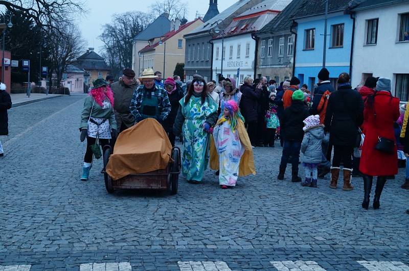 Masopust v Bělé pod Bezdězem.