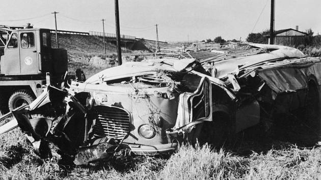 V pondělí 28. července 1969 se na přejezdu v Bezděčíně u Mladé Boleslavi srazil autobus s vlakem. Na místě zemřelo 23 lidí, jeden člověk zemřel v nemocnici.