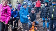 Nejmenší házenkáři z Bělé se vydali spolu s rodiči a trenéry na výlet k známé Březinské studánce.