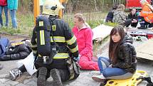 V novém sportovním areálu Vrchbělá v Bělé pod Bezdězem trénovali hasiči a záchranáři evakuaci z hotelu