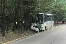 Nehoda autobusu u Skorkova.