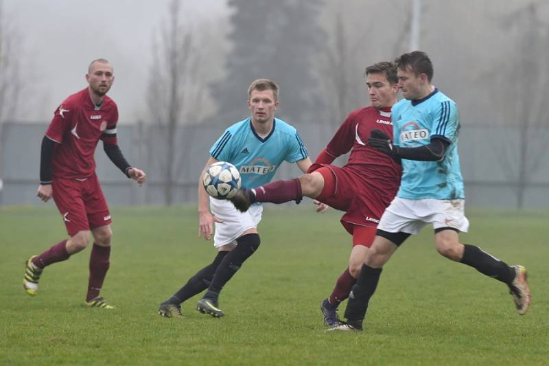 Na hřišti SK Kosmonosy se odehrál fotbalový zápas 1A třídy skupiny B Středočeského kraje mezi SK Kosmonosy a Sokolem Luštěnice s konečným výsledkem 3:1. 