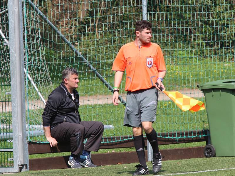 Krajský přebor mladšího dorostu: Mnichovo Hradiště U17 - Neratovice U17