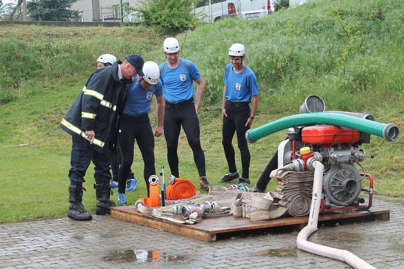 Boleslavský pohár začal v Petkovech. Hasiči měřili síly v útoku pravdy