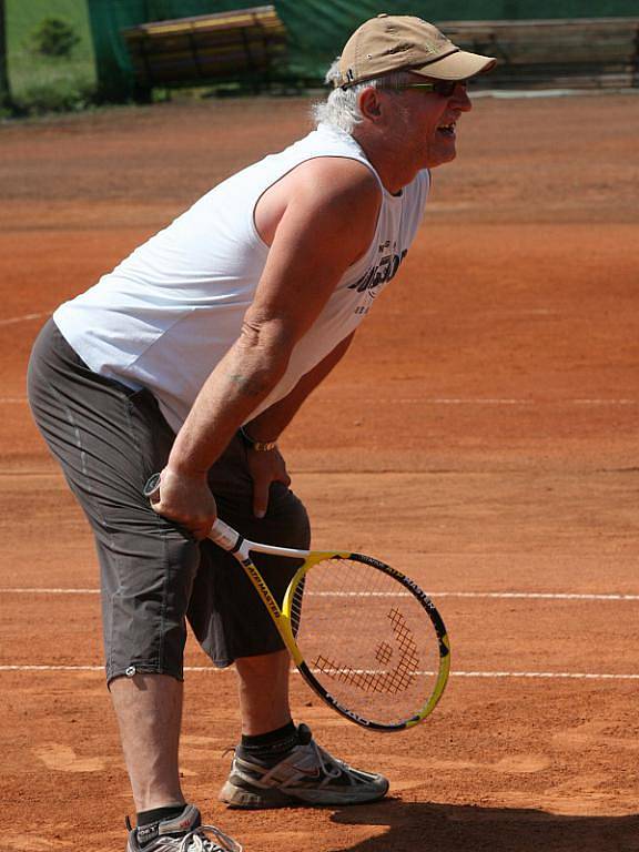 Tenisový turnaj veteránů Hlavice Open 2011