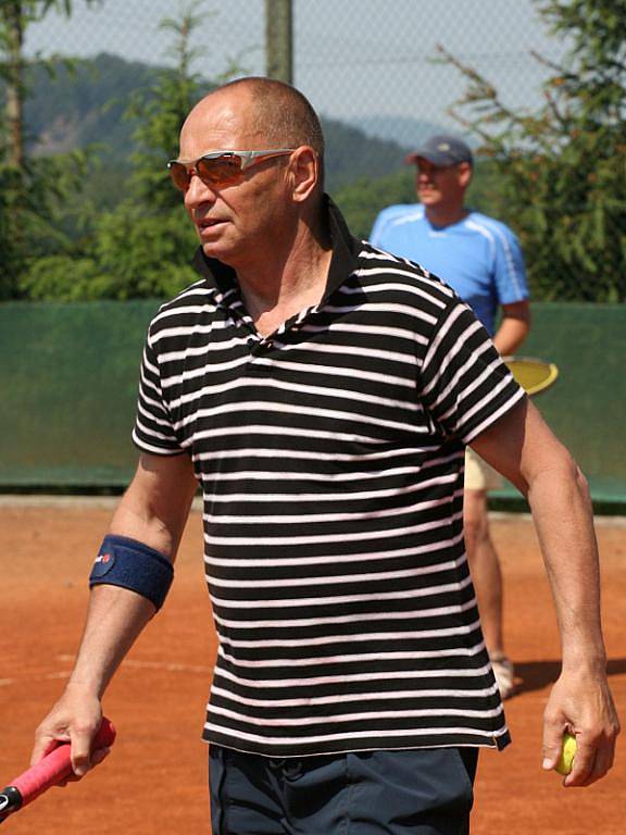 Tenisový turnaj veteránů Hlavice Open 2011