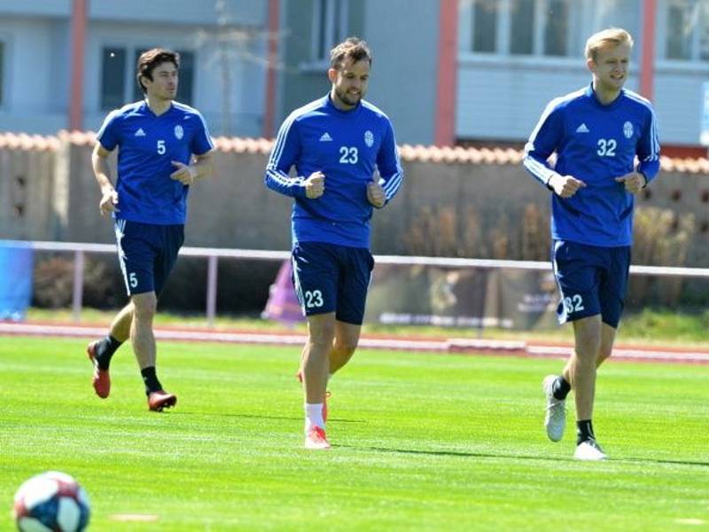 Fotbalisté FK Mladá Boleslav se sešli na prvním tréninku po vyhlášení nouzového stavu