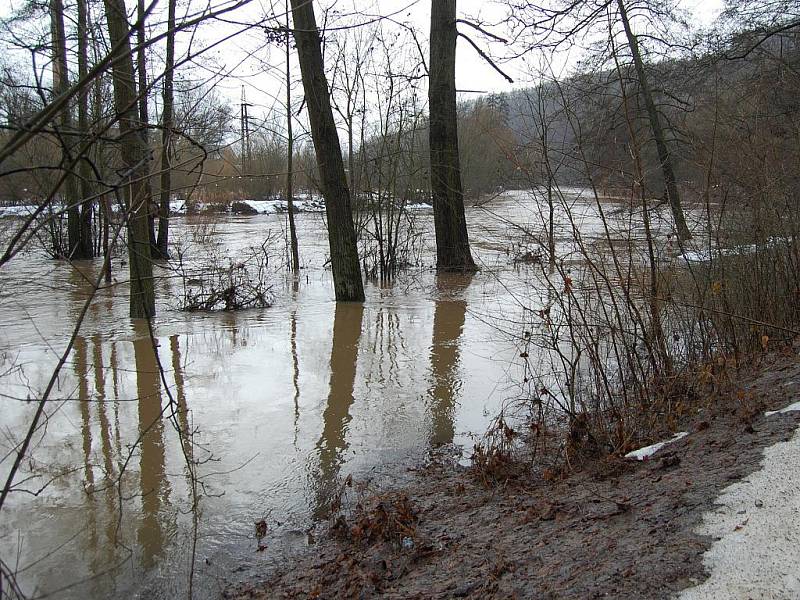 Lednové povodně: Jizera - Debř směr Malá Bělá