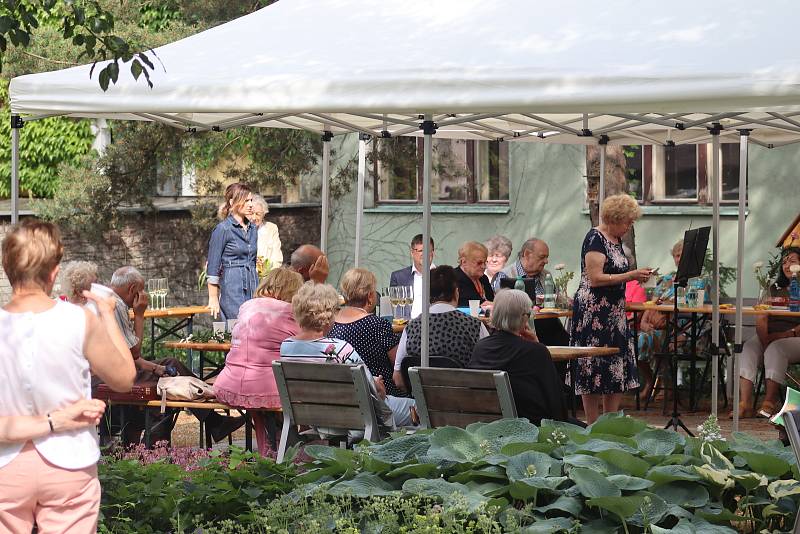 Klub seniorů pokřtil dvě publikace v Klementince.