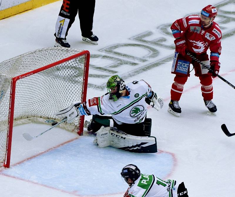 Bruslaři prohráli první zápas semifinále play off v Třinci 0:2.