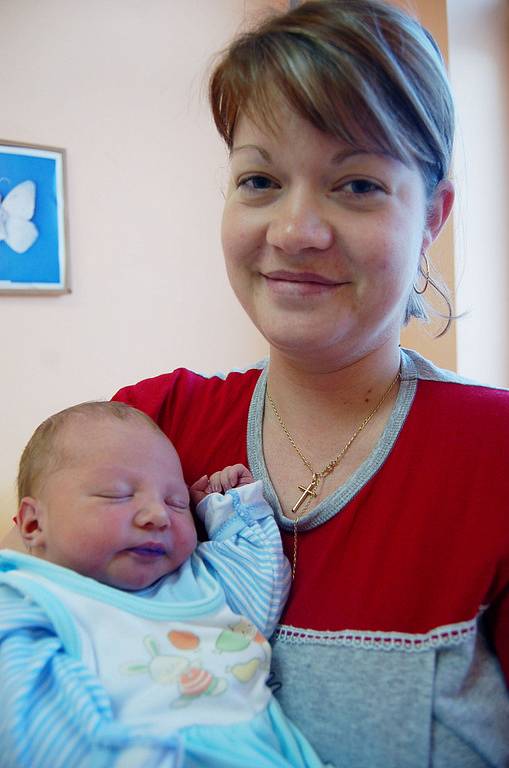 Andrea Hulová a její  syn Patrik Hula z Mladé Boleslavi. Ten se narodil  25. 11. v Turnovské porodnici.