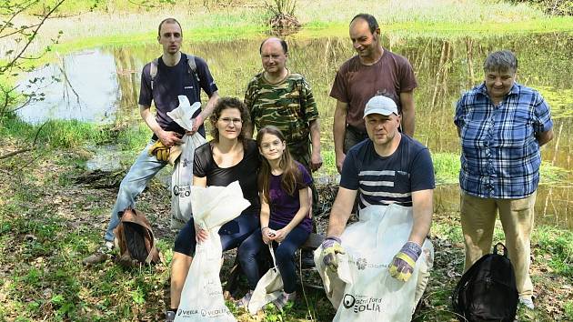 Akce "Ukliďme svět, ukliďme Česko" zdárně pokračovala i v sobotu 21. dubna.