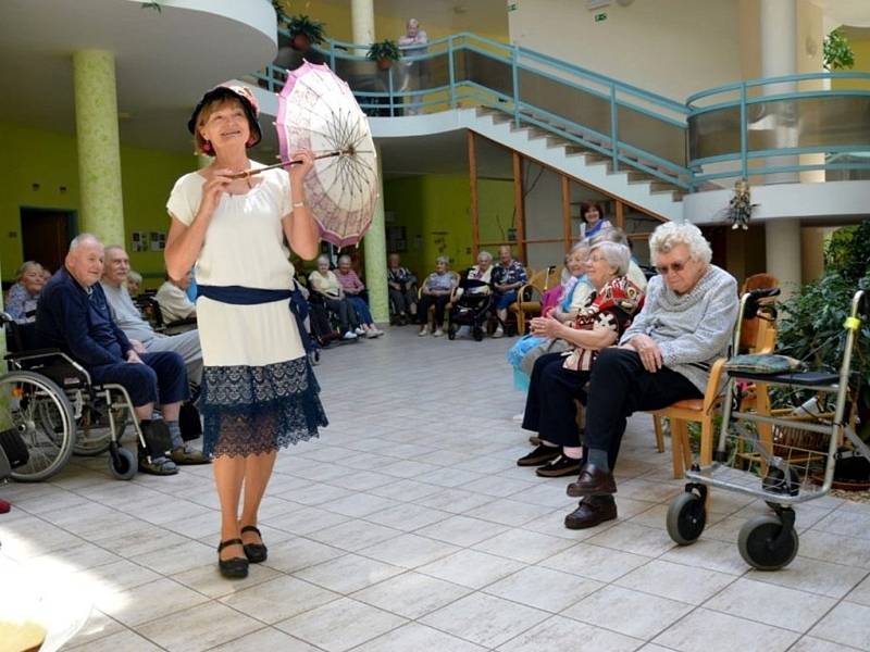 Aktivace seniorů v Domově Modrý kámen v Mnichově Hradišti.