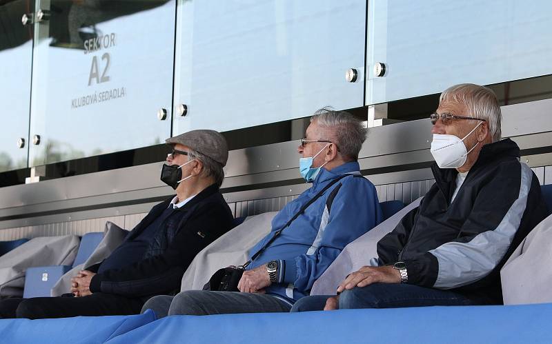 Fotbaloví fanoušci se také v Uherském Hradišti vrátili na ligový stadion.