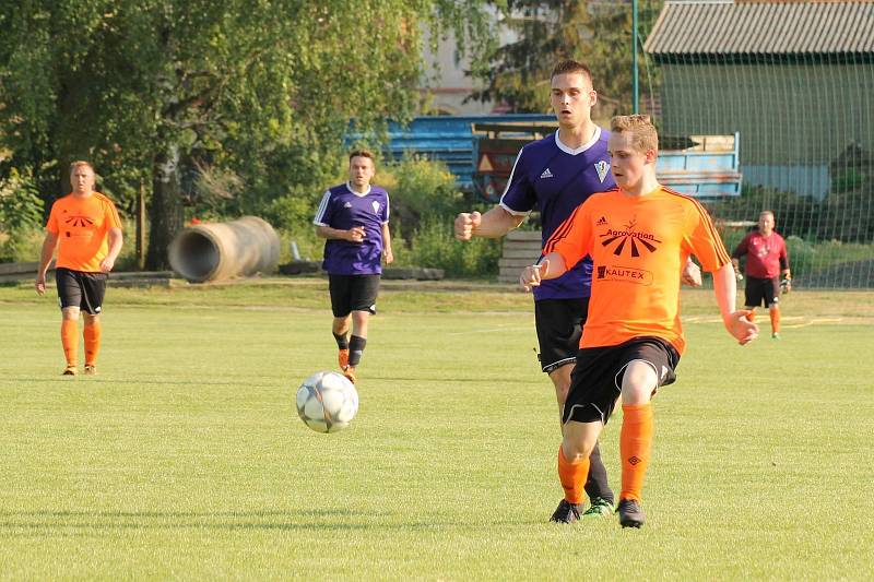 Fotbal, okresní přebor: Chotětov - Kněžmost.