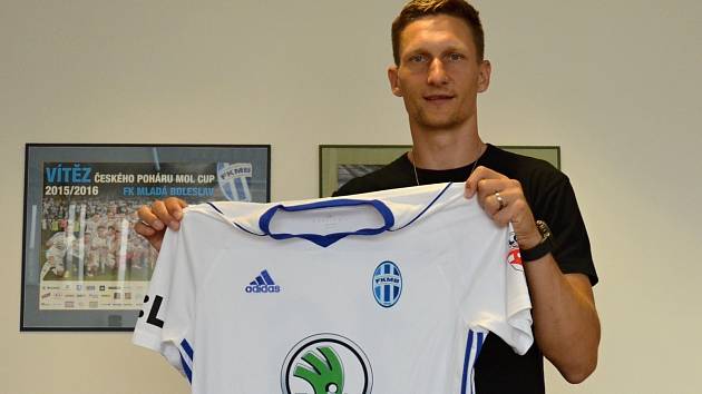 Milan Škoda podepsal smlouvu v Mladé Boleslavi