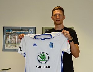 Milan Škoda podepsal smlouvu v Mladé Boleslavi