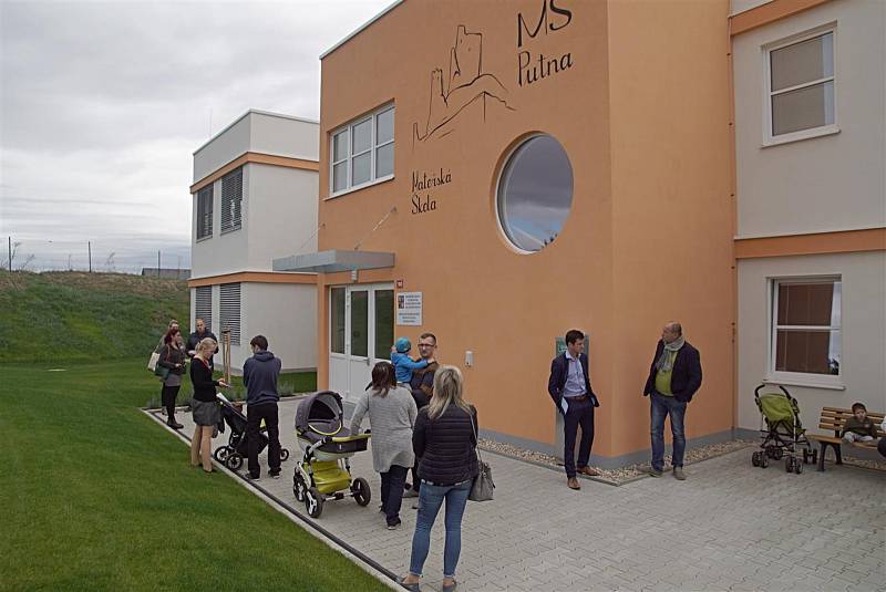 Město slavnostně otevřelo mateřskou školu Putna