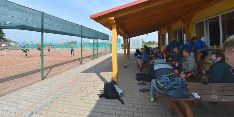 Ve Sportovním areálu Kolomuty se uskutečnil o víkendu nohejbalový turnaj trojic - 10. ročník Helada Cup, kterého se zúčastnilo 31 hráčů, 10 týmů. 