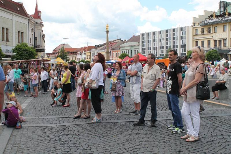 Slavnosti v Mladé Boleslavi si nenechalo ujít několik stovek návštěvníků