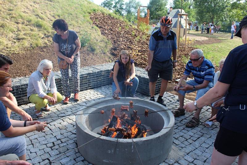 Sportovně rekreační areál na Urbanovce v Benátkách nad Jizerou byl slavnostně uveden do provozu. 