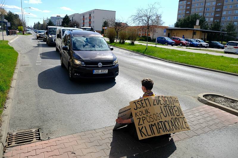 Aktivistka chtěla zachránit planetu. Vrhla se pod plynový autobus.