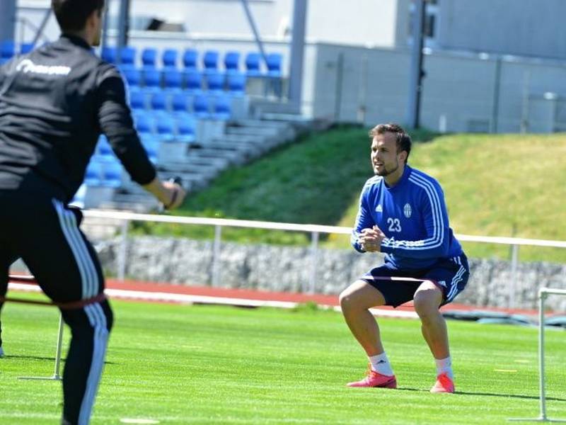 Fotbalisté FK Mladá Boleslav se sešli na prvním tréninku po vyhlášení nouzového stavu