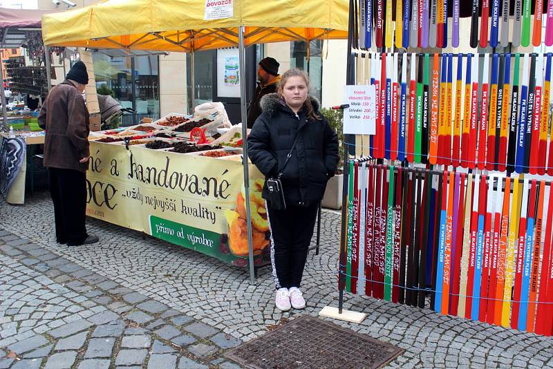 Z velikonočního jarmarku na Českobratrském náměstí v Mladé Boleslavi.