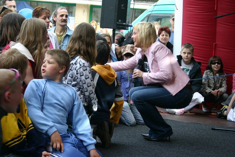 Den s Boleslavským deníkem na náměstí Míru v Mladé Boleslavi.