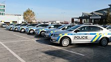 Policie ČR a její služební vozy od společnosti Škoda Auto. Ilustrační foto.
