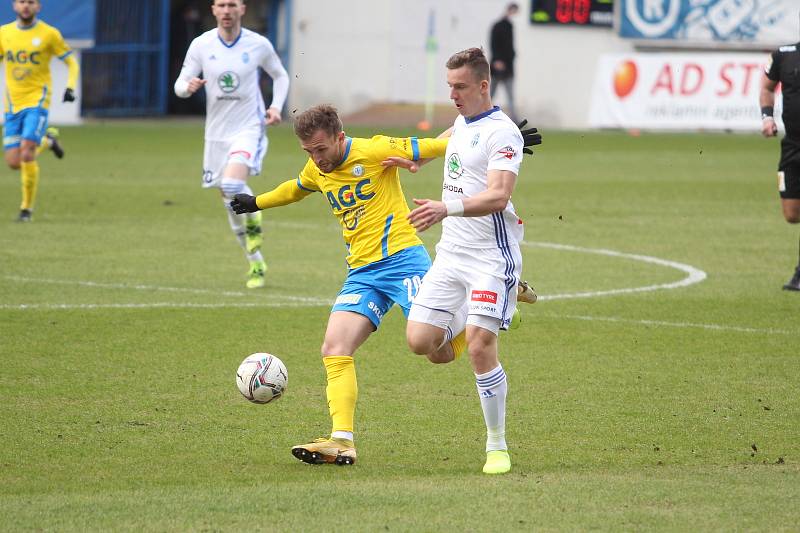 Ve čtvrtfinále Mol Cupu zvítězily Teplice doma nad Mladou Boleslaví 2:1.