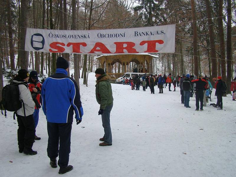 Silvestrovské dopoledne ve Štěpánce se neslo ve sportovním duchu. Běželi malí i velcí.