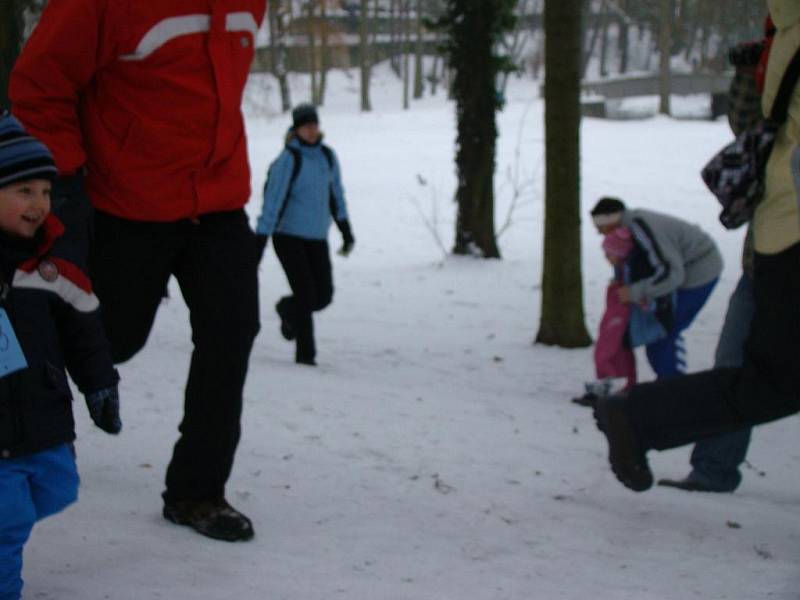 Silvestrovské dopoledne ve Štěpánce se neslo ve sportovním duchu. Běželi malí i velcí.