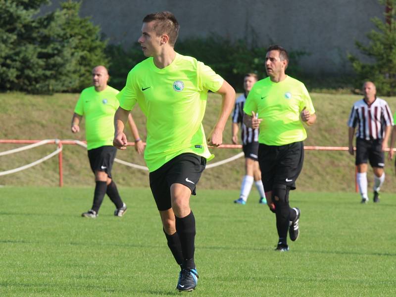 IV. třída: Bezno B - Sporting B