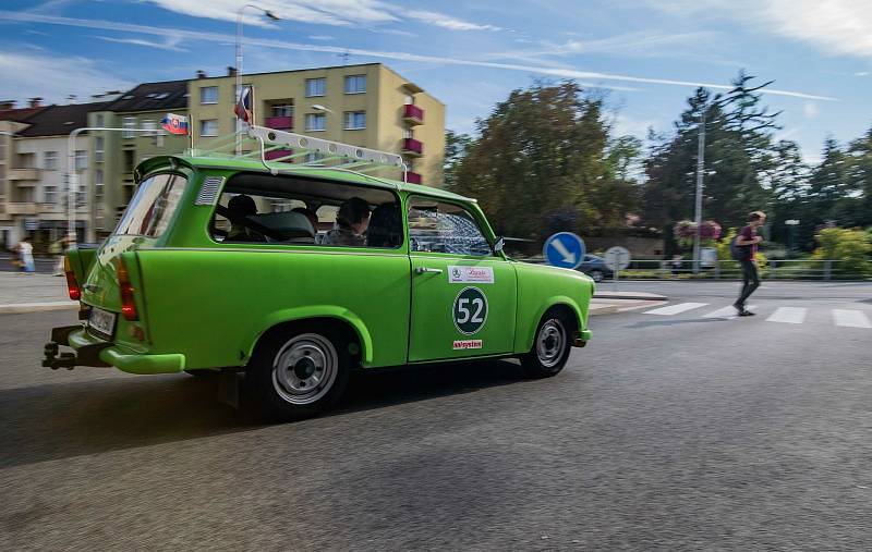 Ze stratu Oldtimer Bohemia Rally 2020.